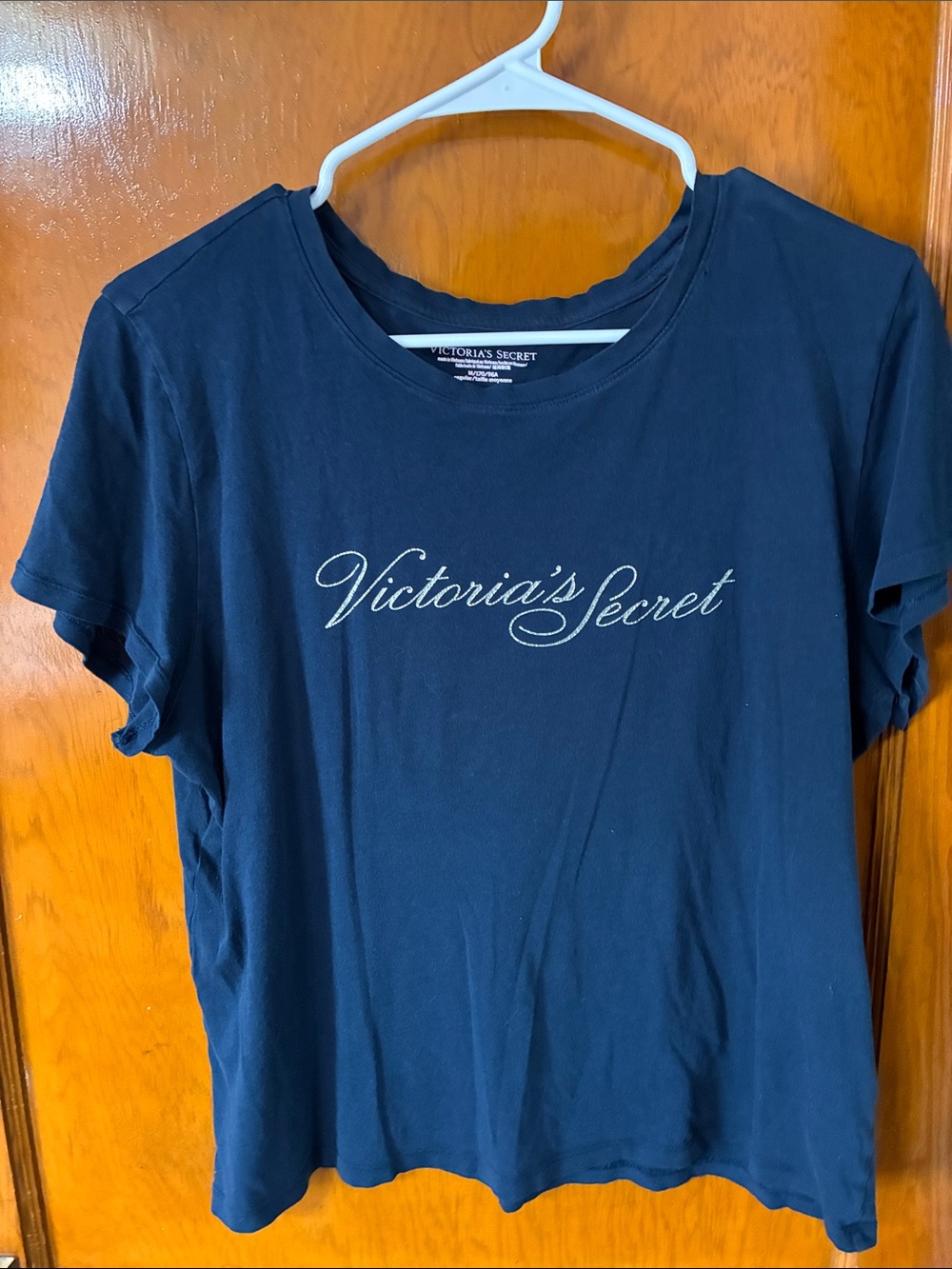 ❤️ 2/$10 - Victoria's Secret Navy Script Logo Tee